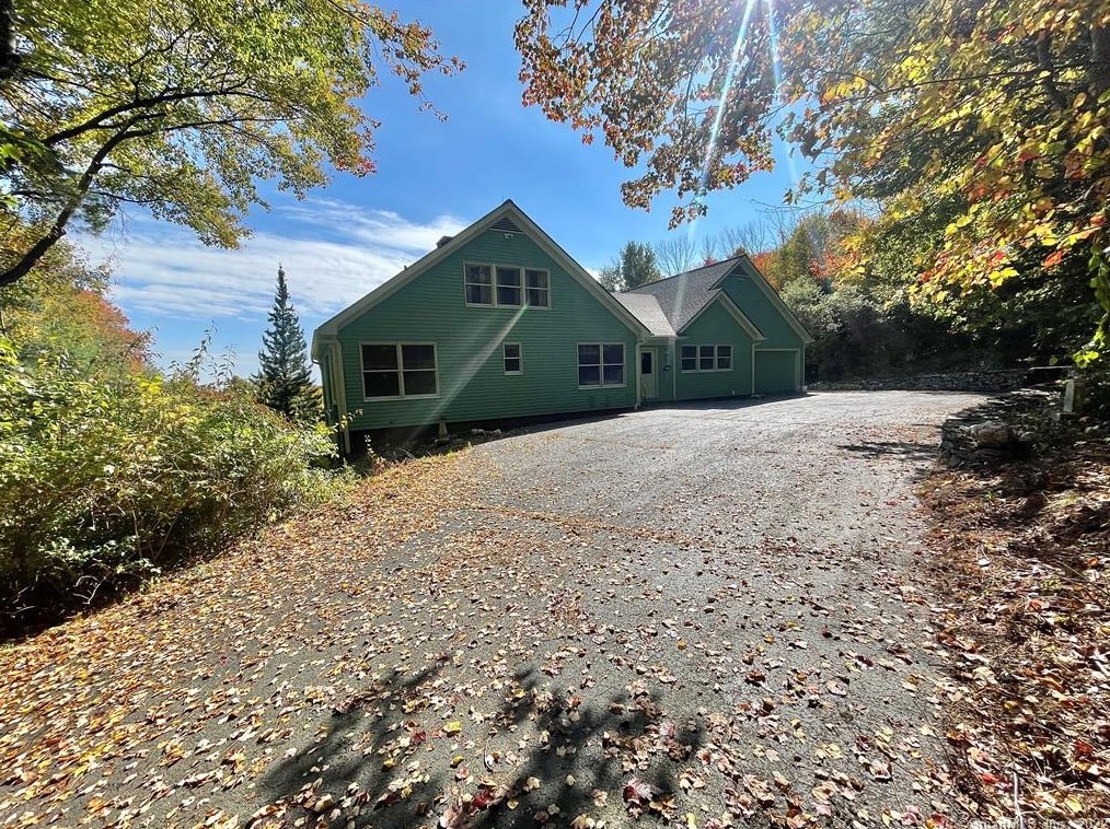 205 Arch Bridge Rd, Bethlehem, CT 06751