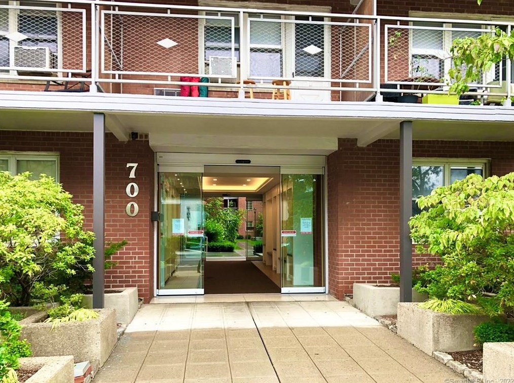 700 Summer St #8f, Stamford, CT