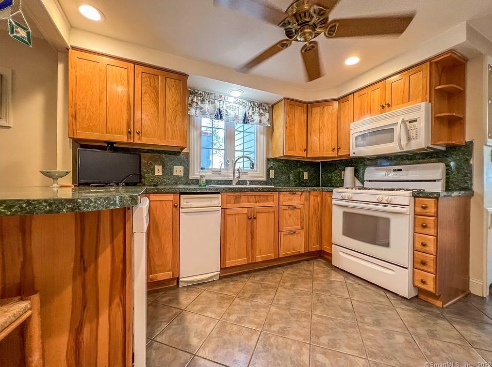 71 New Place St, Wallingford, CT 06492