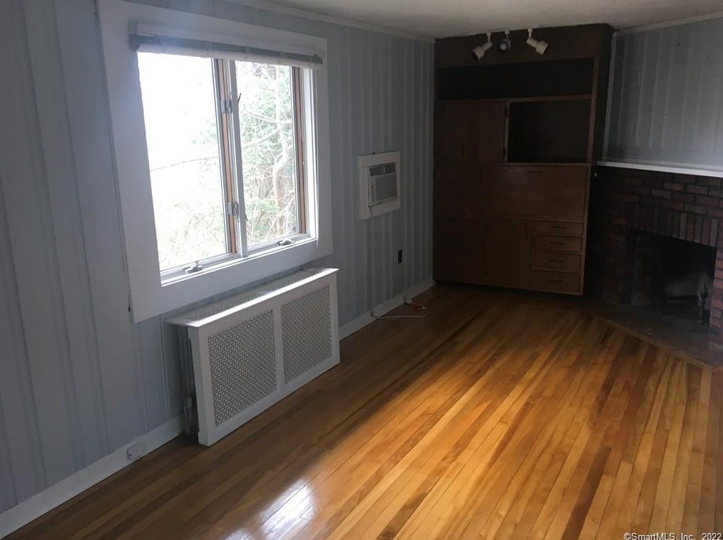 9 Glenwood Pl, United States Coast Guard Ac, CT 06320