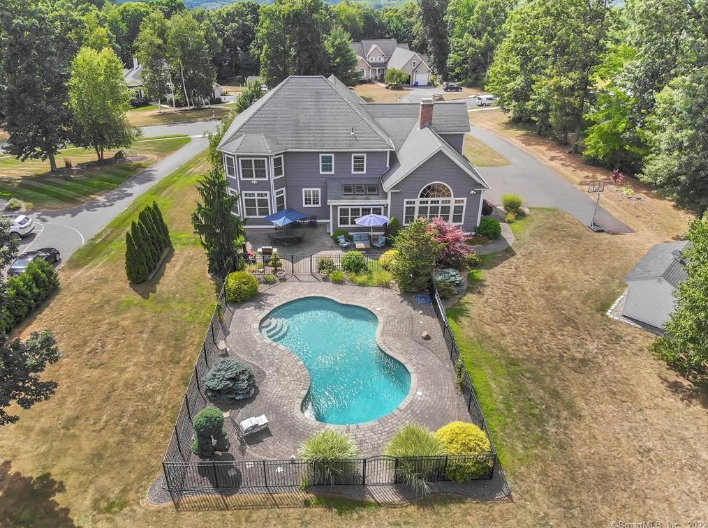 45 Ellsworth Ln, Ellington, CT 06029