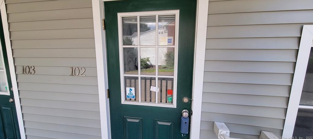 158 Greenwood Ave #102, Bethel, CT 06801