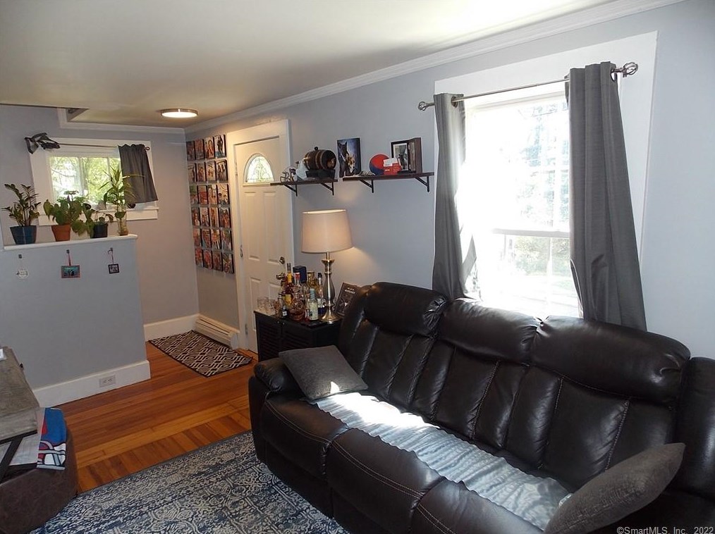 3 Stebbins Brook Ln, Simsbury CT  06070-2452 exterior