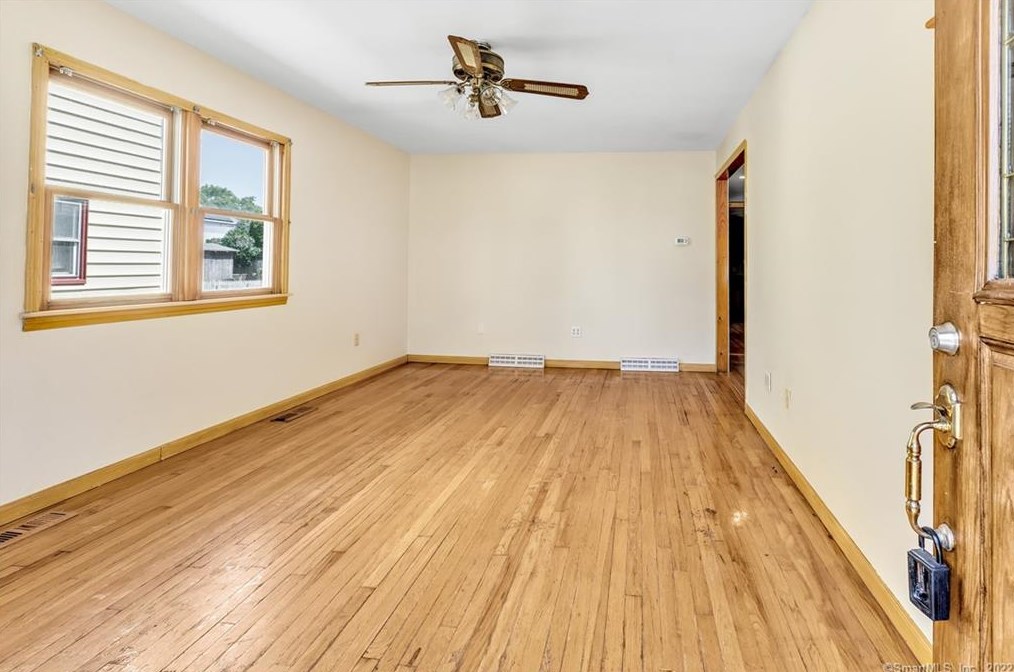 57 Coolridge Rd, Milford, CT 06460