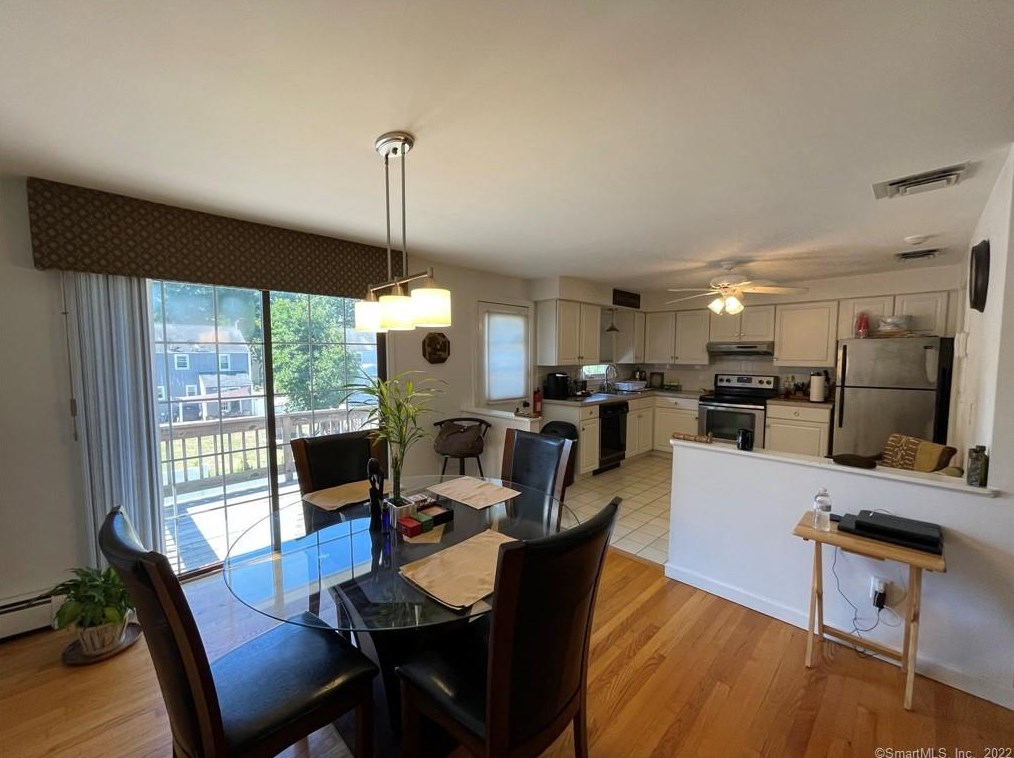 48 Tolli Ter, New Haven CT  06512-3159 exterior