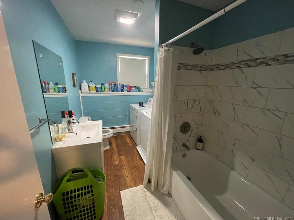 48 Tolli Ter, New Haven CT  06512-3159 exterior