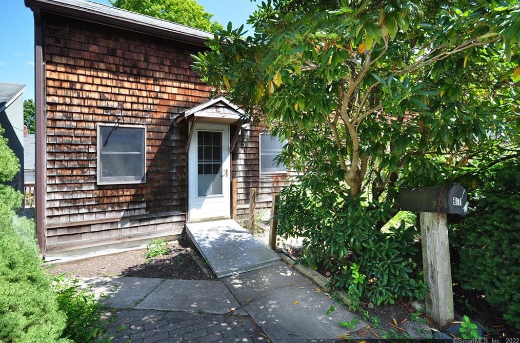 67 Dunne Ave, Collinsville, CT 06019-3311