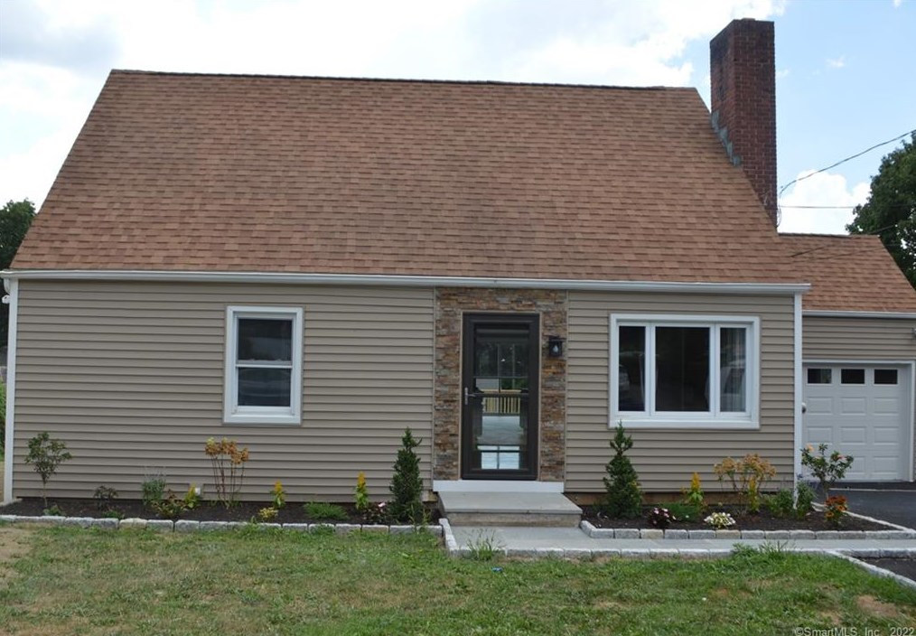 14 Skyline Dr, Danbury, CT 06810-7014
