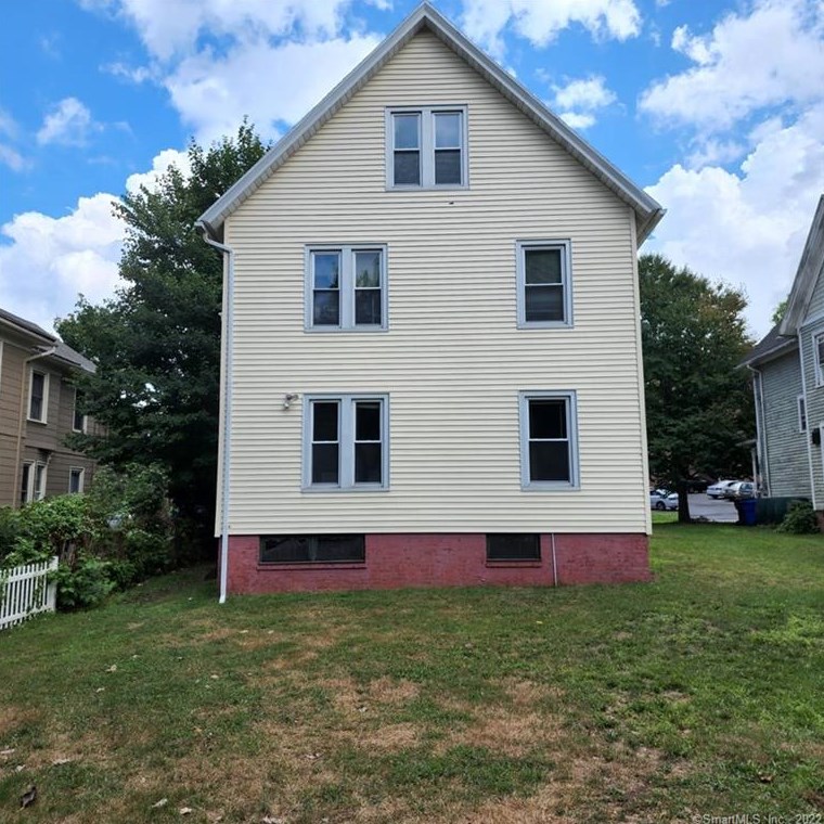 9 Park Pl ##1, Middletown, CT 06457