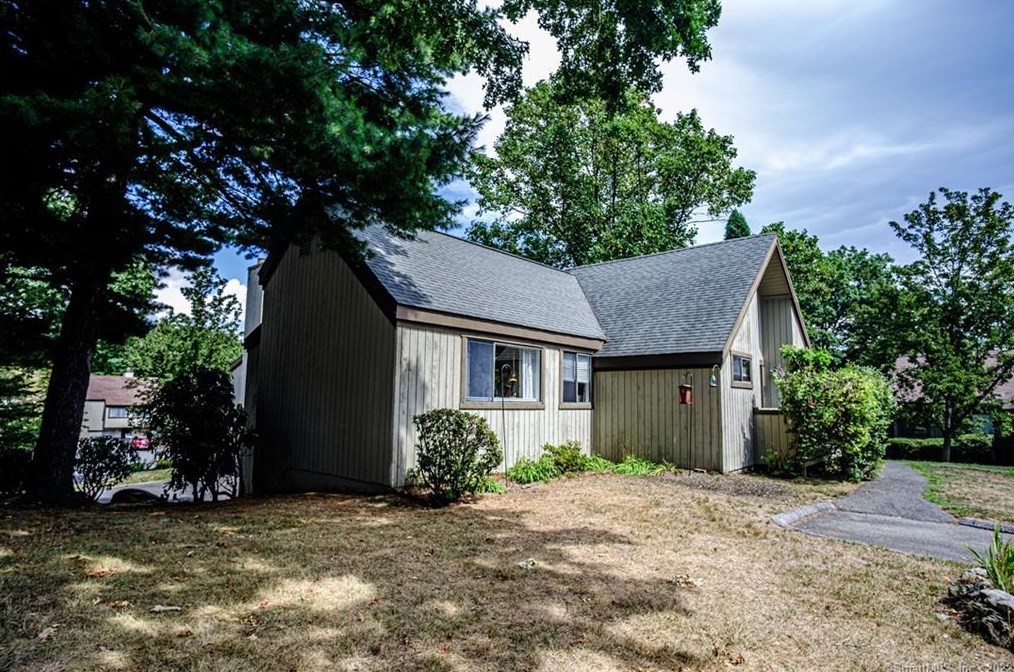 505 Opa Ln #b, Stratford, CT 06614