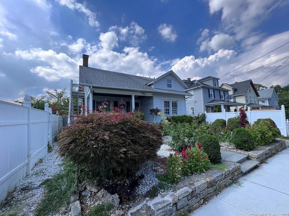 1 Center Ave, Norwalk, CT 06851