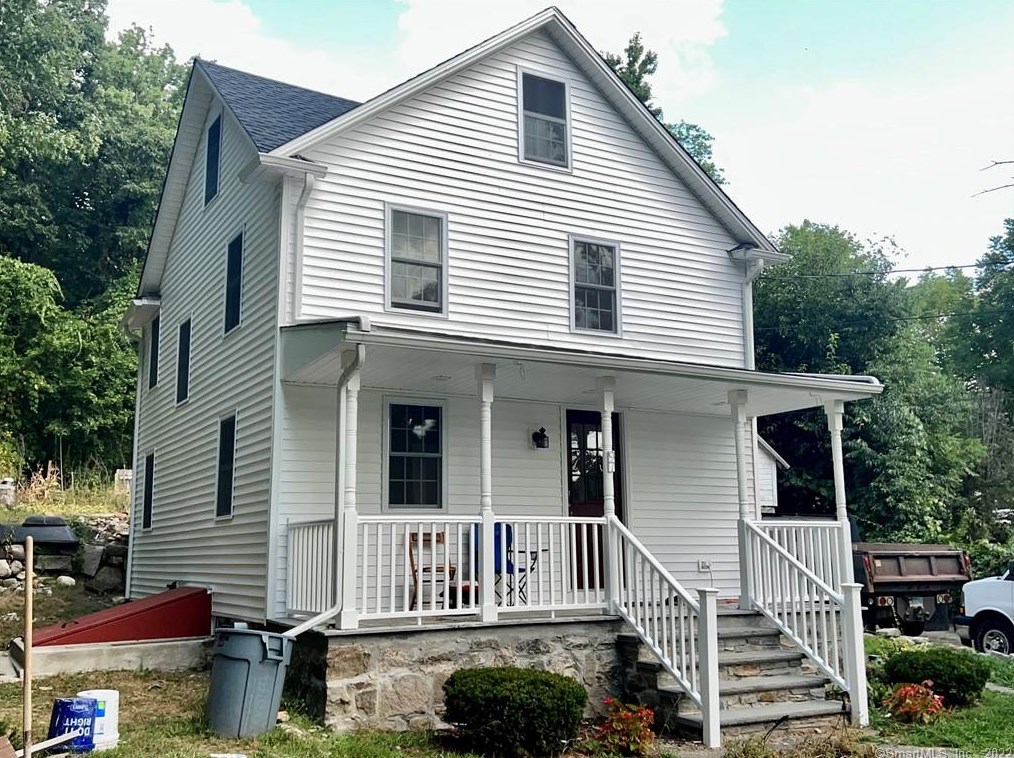 97 Birge St, Torrington, CT 06790