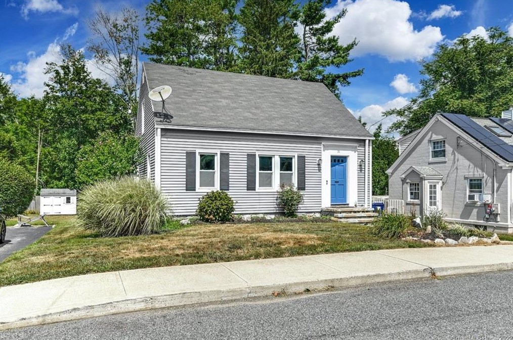 31 Grand St, Seymour, CT 06483