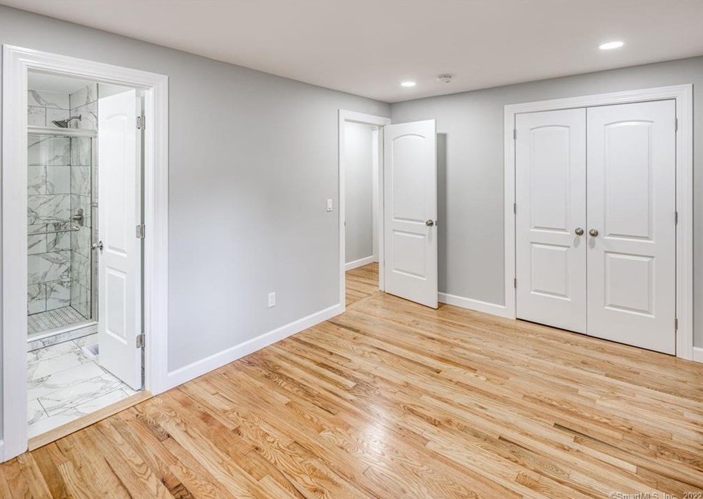 677 Pine Rock Ave, New Haven CT  06514-3814 exterior