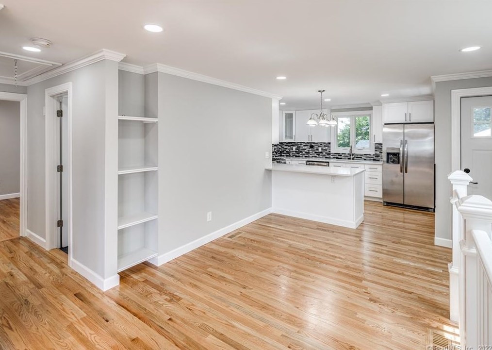 677 Pine Rock Ave, New Haven CT  06514-3814 exterior