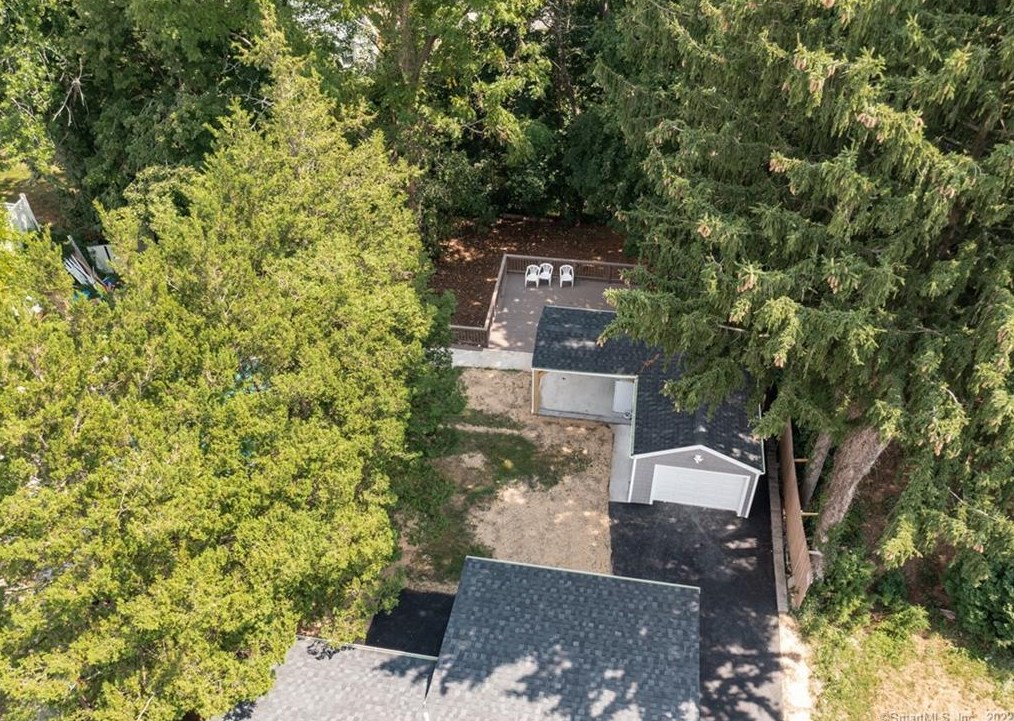 677 Pine Rock Ave, New Haven CT  06514-3814 exterior