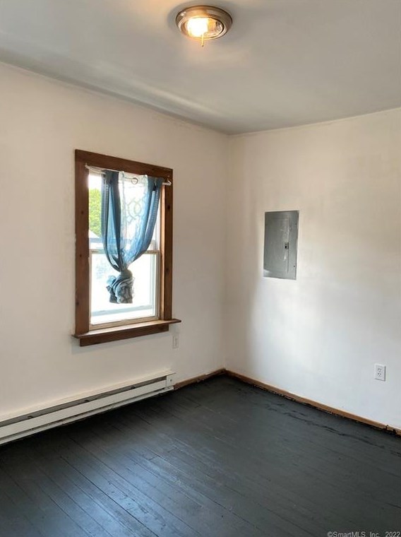 122 Willow St #2a, Meriden, CT 06450