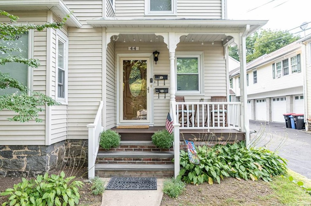 44 Prospect St #1, Greenwich, CT 06830