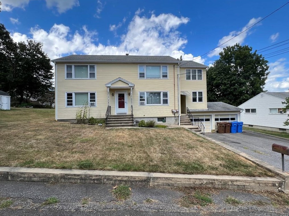 15 George St #2, Huntington, CT 06484