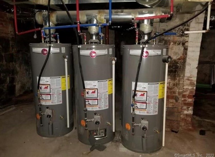 88 Daggett St, New Haven CT  06519-1513 exterior