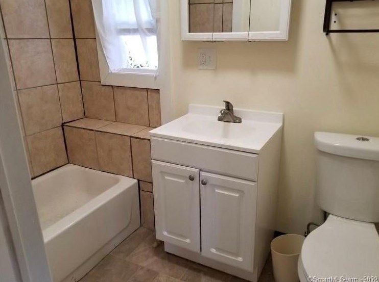 88 Daggett St, New Haven CT  06519-1513 exterior