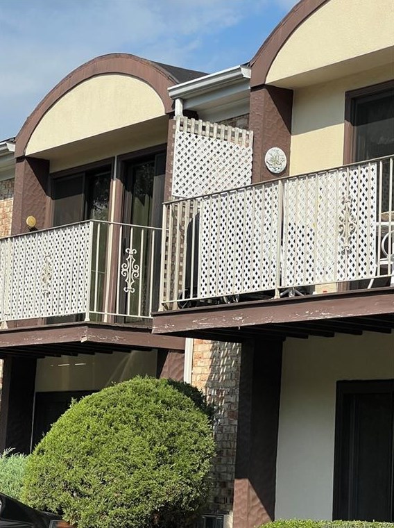 445 Hope St #13, Stamford, CT 06906
