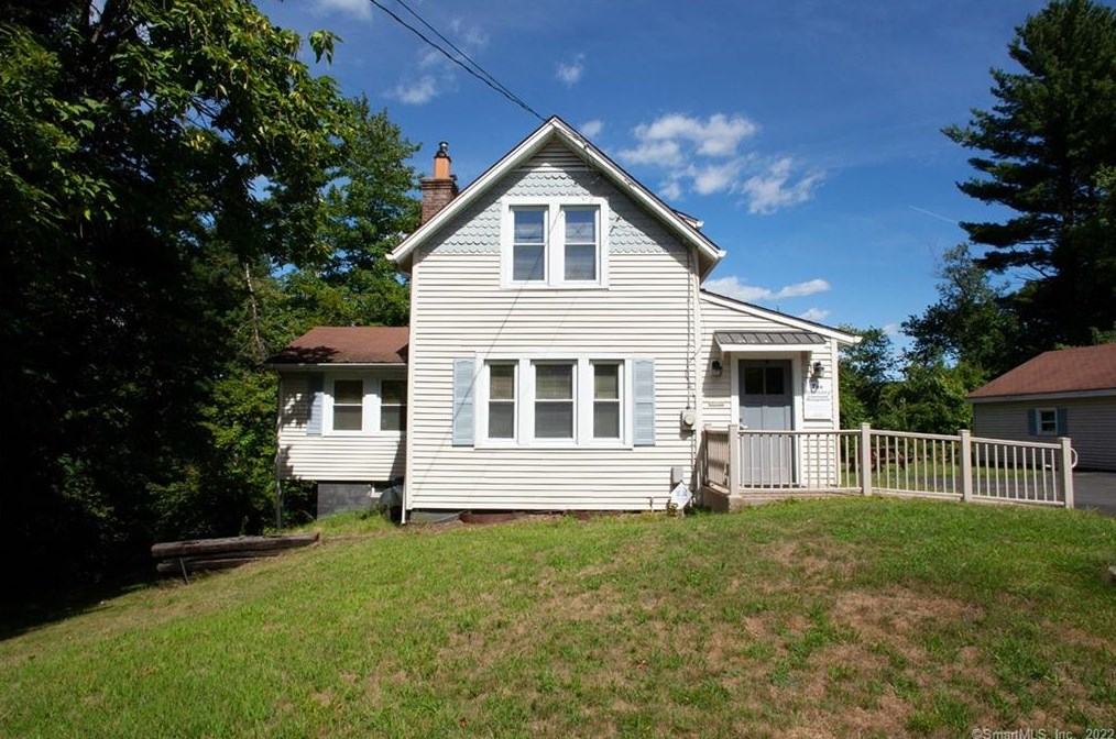 34 East Granby, Granby, CT 06035