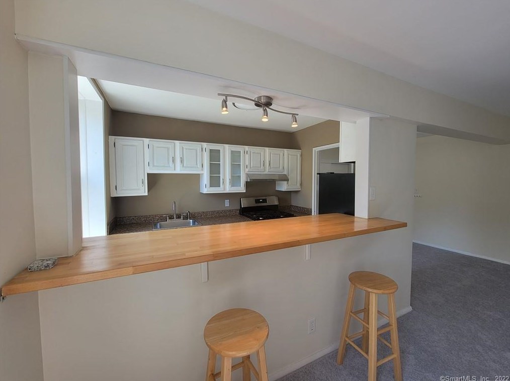 7 4th St #3b, Stamford, CT