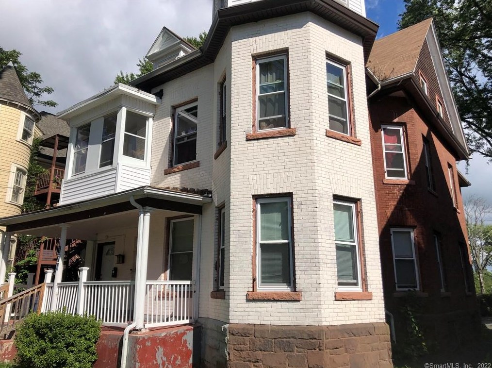 170 Sargeant St, Hartford, CT 06105-1323