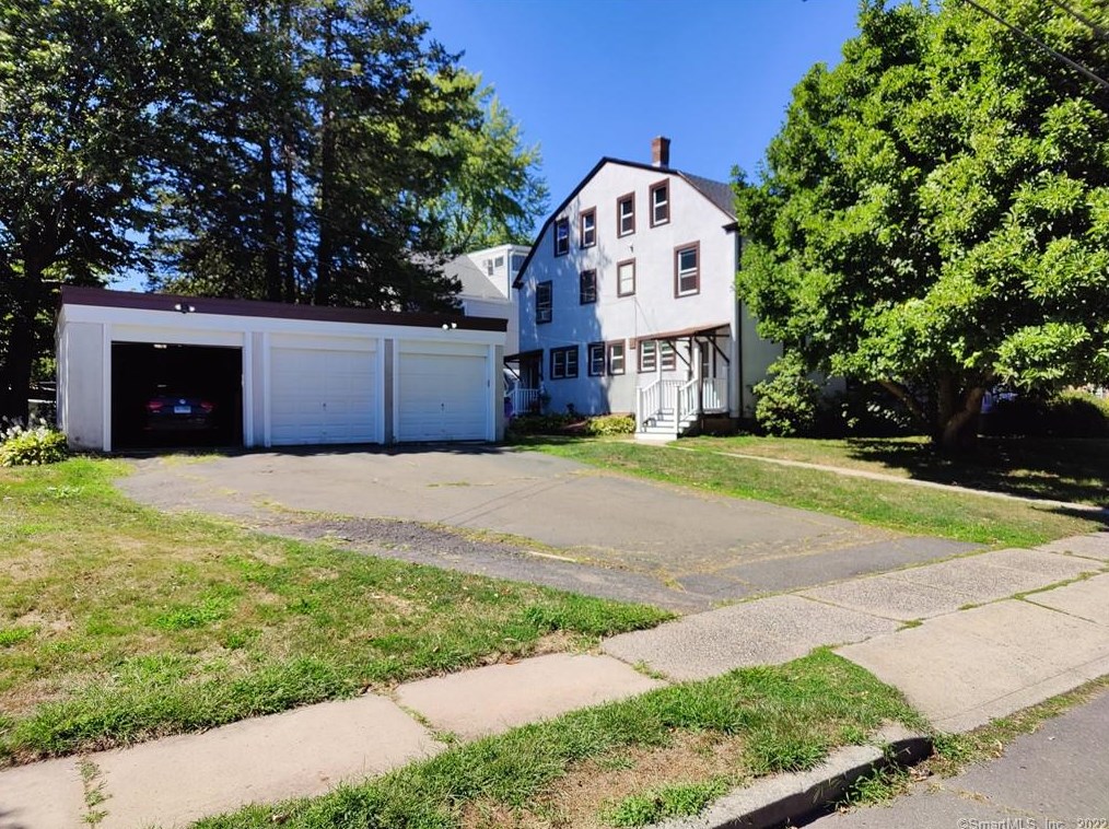 1055 Farmington Ave, Hartford, CT 06107