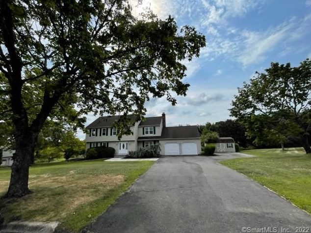 5 Susan Dr, Wallingford, CT 06492