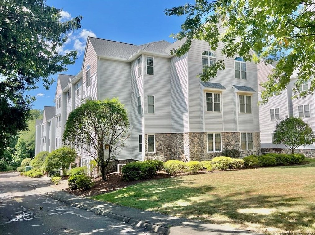 105 Richards Ave #2310, Norwalk, CT 06854
