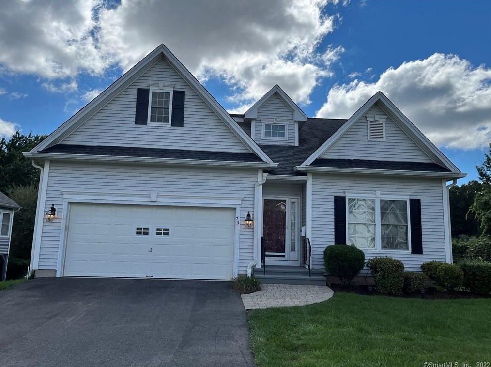 73 River Crest Dr, Plantsville, CT 06479-2058