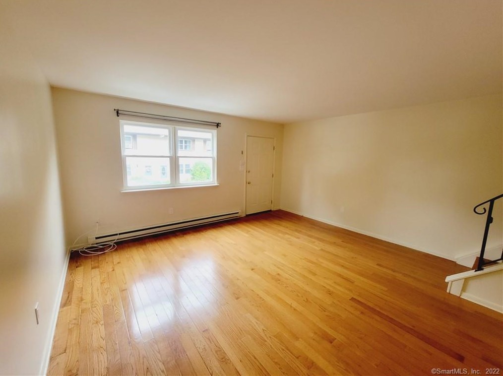 7-9 Eden Dr #9, Danbury, CT 06810