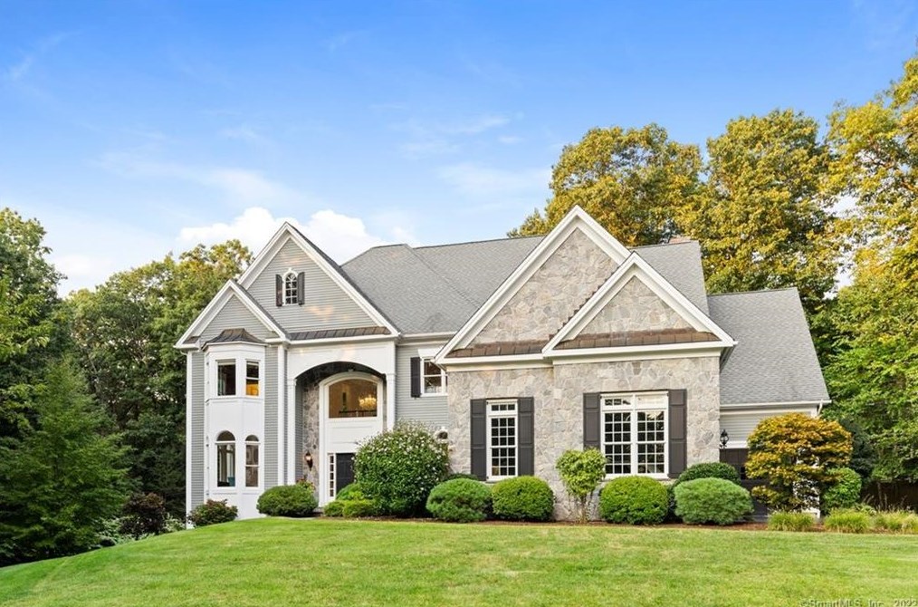 74 Westland Rd, Avon, CT 06001-2365