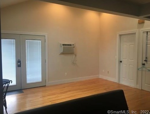 31 Burr Ave #1, Middletown, CT 06457