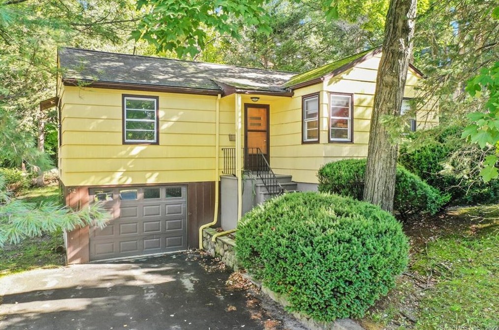 52 Candlewood Shores Rd, Brookfield Center, CT 06804