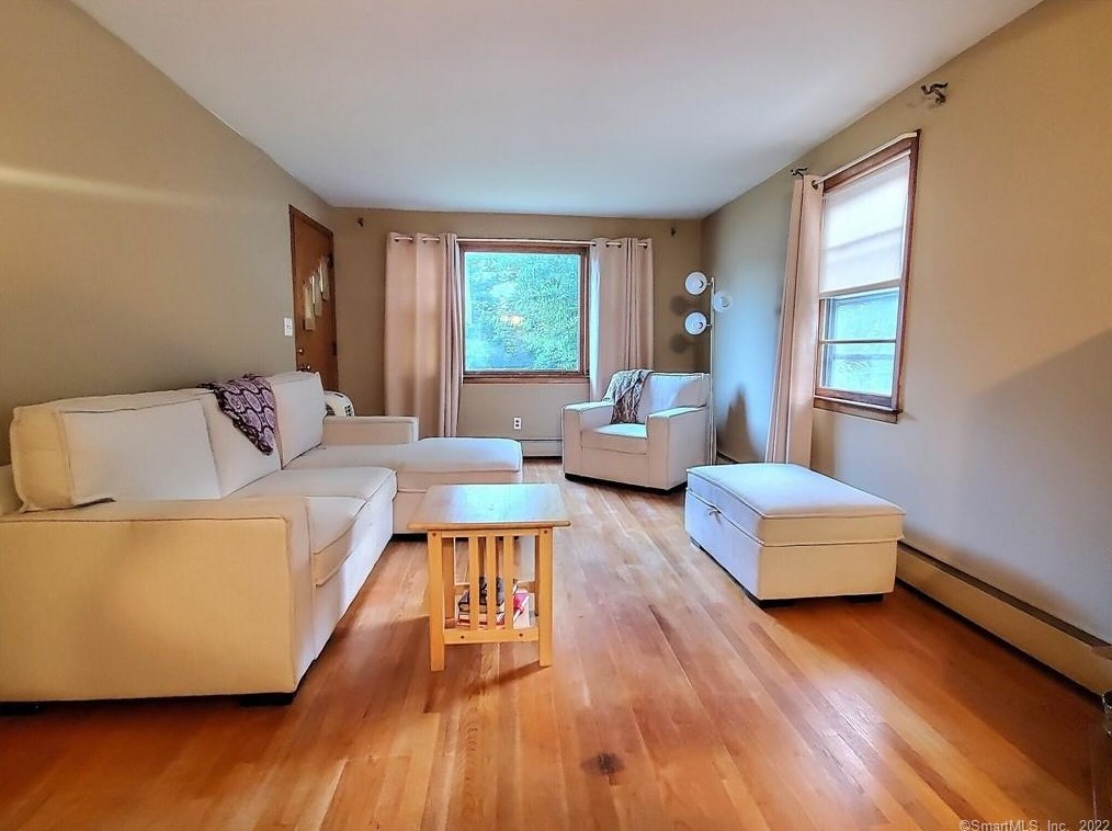 334 Mckinley Ave, Stratford, CT 06615-7225