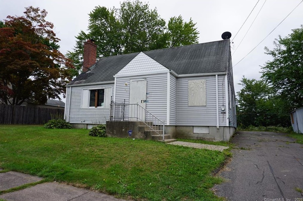 55 Plymouth St, Hartford, CT 06114-2628