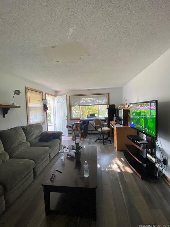 16 Fairfax Ave, Hartford CT  06119-2003 exterior