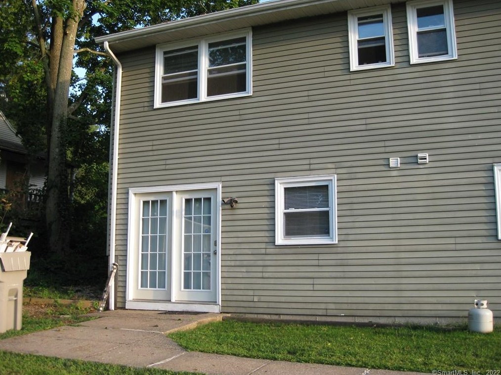 225 East Rd, Bristol, CT 06010