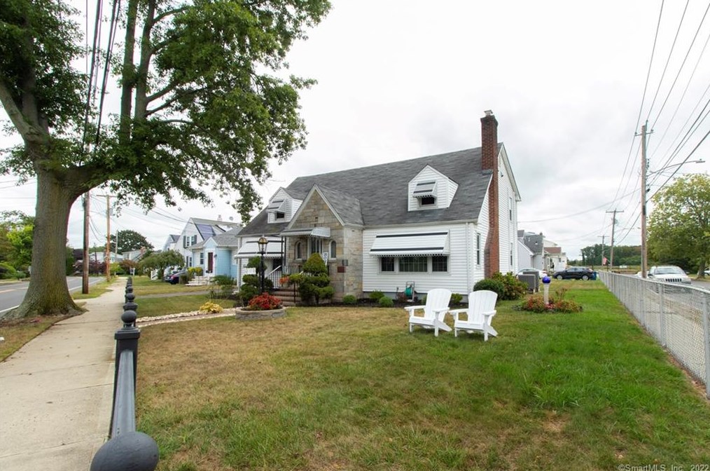 3 Townsend Ave, New Haven, CT 06512