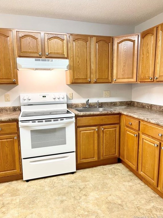 444 Middle Turnpike W #71, Manchester, CT 06040