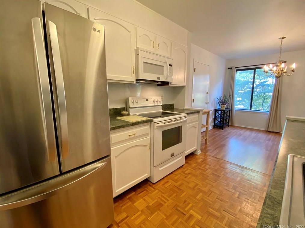 241 Hamilton Ave #5, Stamford, CT 06902