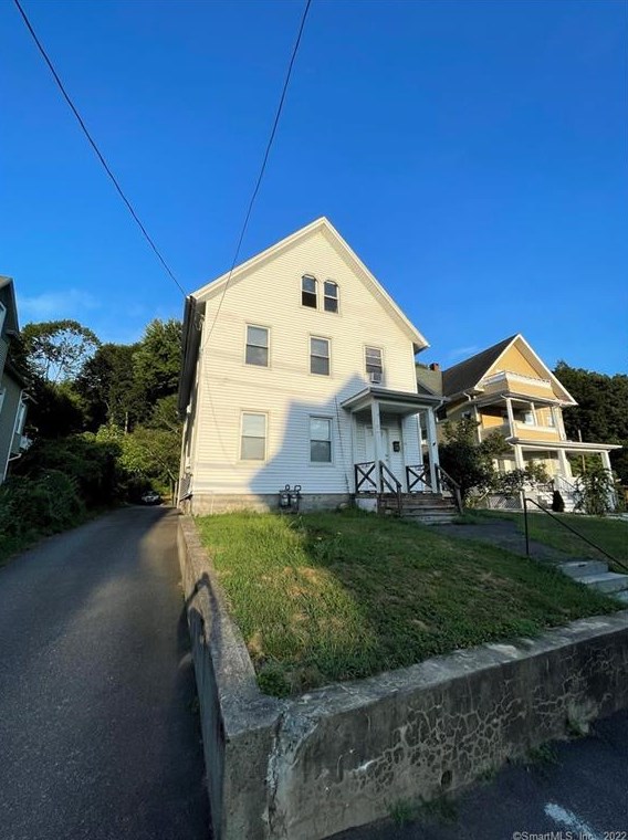 86 State St, Ansonia CT  06401-3039 exterior