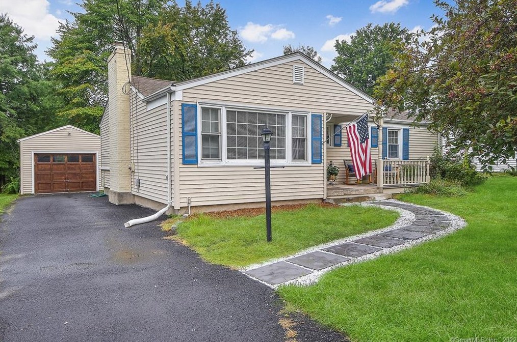 11 Nursery Dr, Hartford, CT 06117