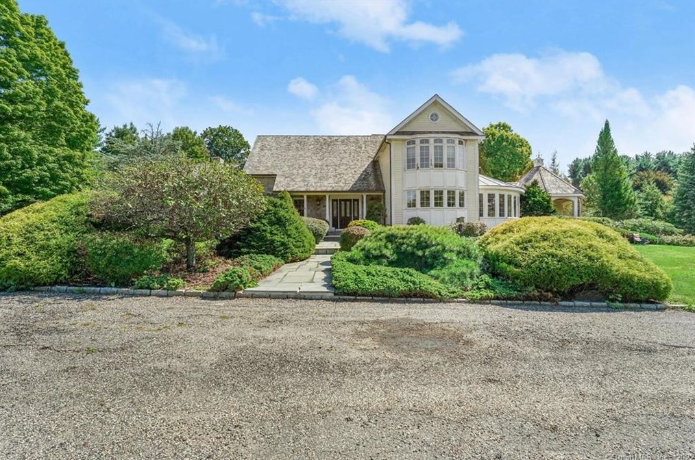 142 Topstone Rd, West Redding, CT 06896-1817