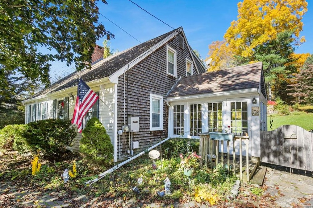 408 Chase Rd, Putnam, CT 06260