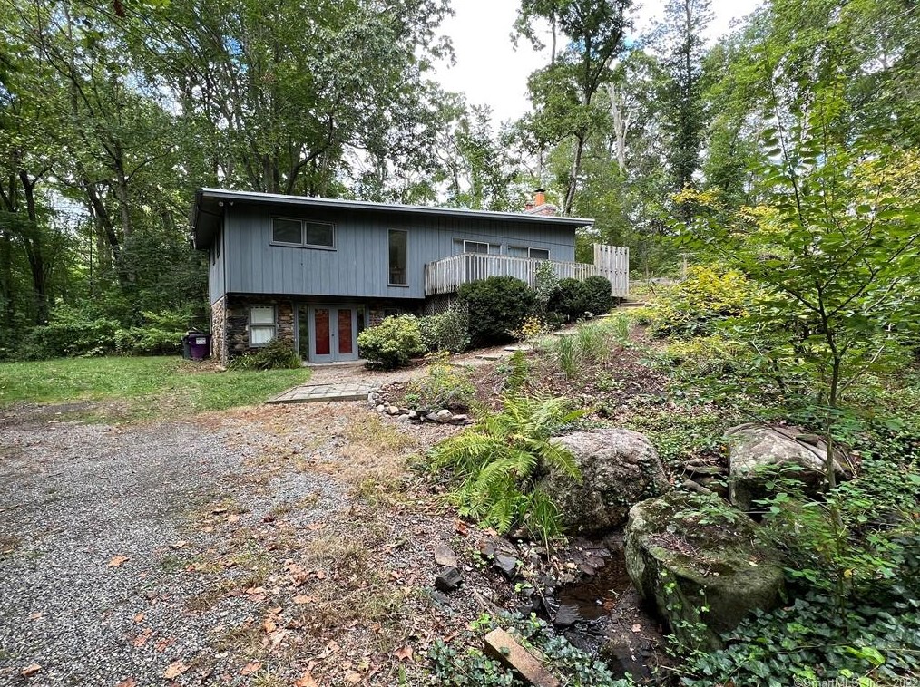 125 Prospect Hill Rd, Guilford, CT 06437