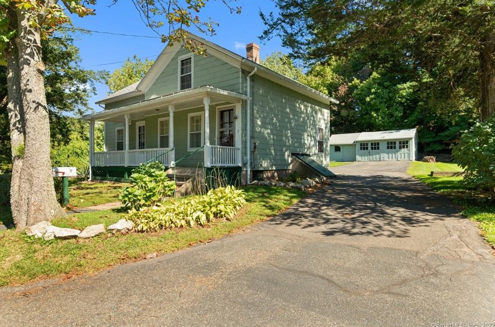 1 Fols Ave, Meriden, CT 06450-2421